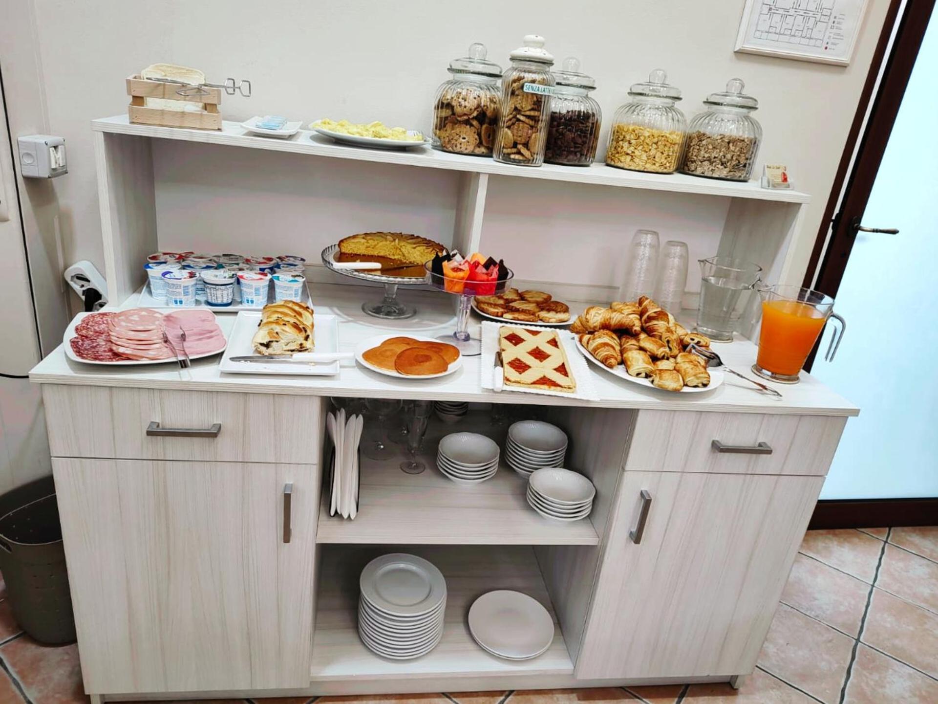 Hotel Piscina La Suite Prossedi Екстер'єр фото